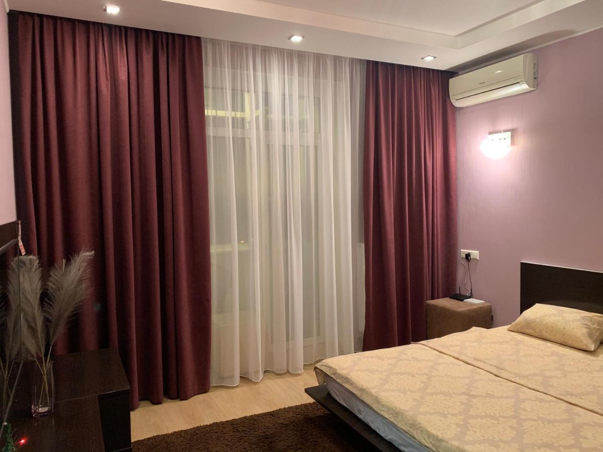 Apartment Flat *